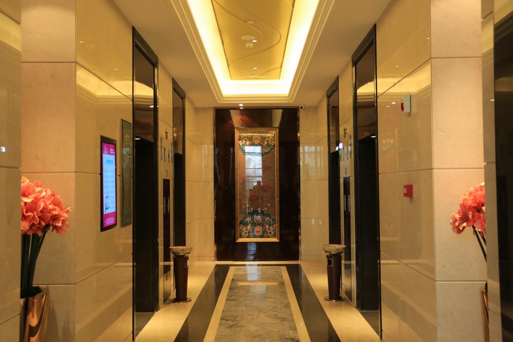 Ramada Yiyang Taojiang Hotel Exterior foto