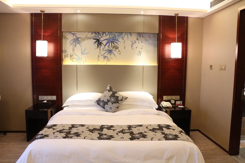 Ramada Yiyang Taojiang Hotel Exterior foto